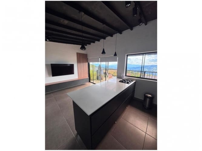 Casa de 2 alcobas en venta en La Catedral, Envigado, 100 m² · foto 2 de 17