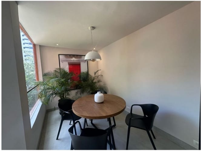 Apartamento de 3 alcobas en venta en Milla De Oro, Medellín, 192 m² · foto 3 de 15