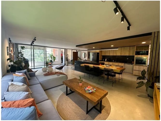 Apartamento de 3 alcobas en venta en Milla De Oro, Medellín, 192 m² · foto 5 de 15