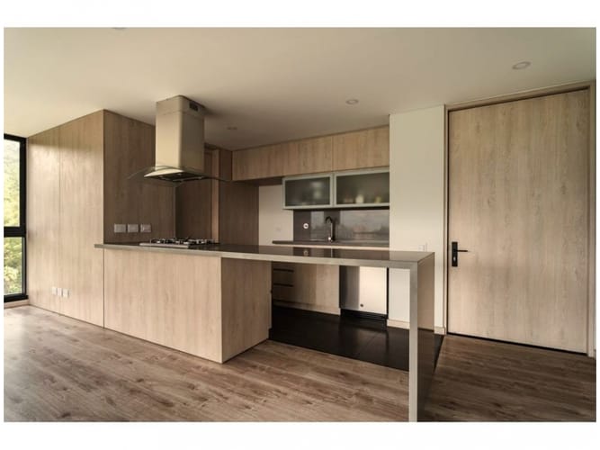 Apartamento de 3 alcobas en venta en El Poblado, Medellín, 139 m² · foto 3 de 21