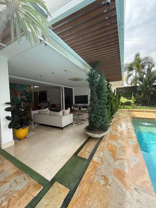 Casa de 4 alcobas en arriendo en Ciudad Jardin, Cali, 500 m² · foto 3 de 20