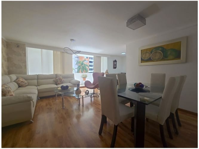Apartamento de 4 alcobas en venta en Loma De Los Bernal, Medellín, 120 m² · foto 6 de 20
