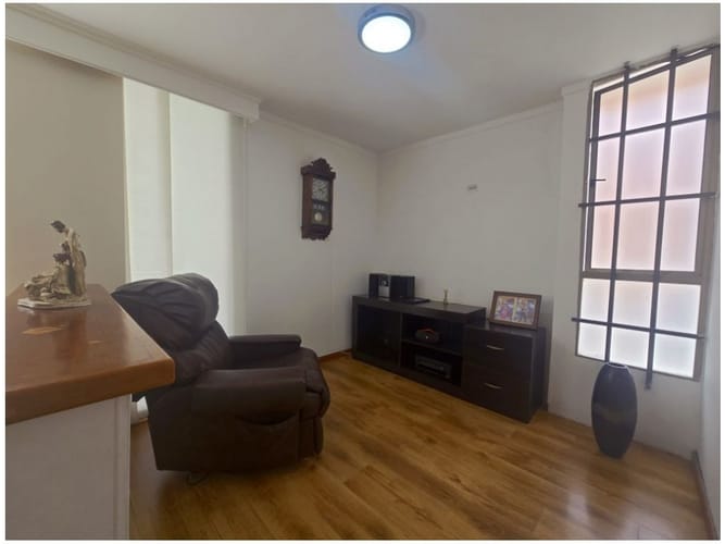Apartamento de 4 alcobas en venta en Loma De Los Bernal, Medellín, 120 m² · foto 7 de 20