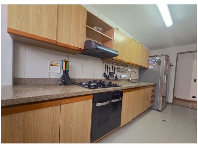 Apartamento de 4 alcobas en venta en Loma De Los Bernal, Medellín, 120 m² · foto 9 de 20