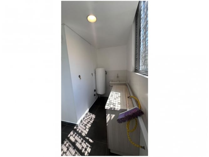 Apartamento de 3 alcobas en venta en El Poblado, Medellín, 245 m² · foto 6 de 17
