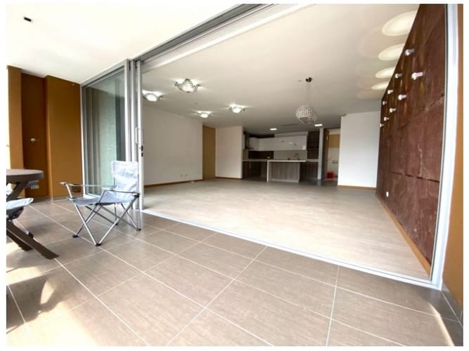 Apartamento de 3 alcobas en venta en Loma Del Esmeraldal, Envigado, 169 m² · foto 8 de 24