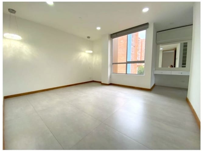 Apartamento de 3 alcobas en venta en Loma Del Esmeraldal, Envigado, 169 m² · foto 17 de 24