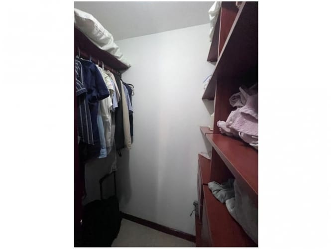 Apartamento de 2 alcobas en venta en El Poblado, Medellín, 121 m² · foto 14 de 18