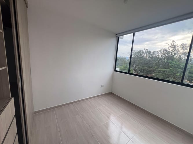 Apartamento de 3 alcobas en arriendo en Cr. Colina Del Hato, Piedecuesta, 82 m² · foto 3 de 11