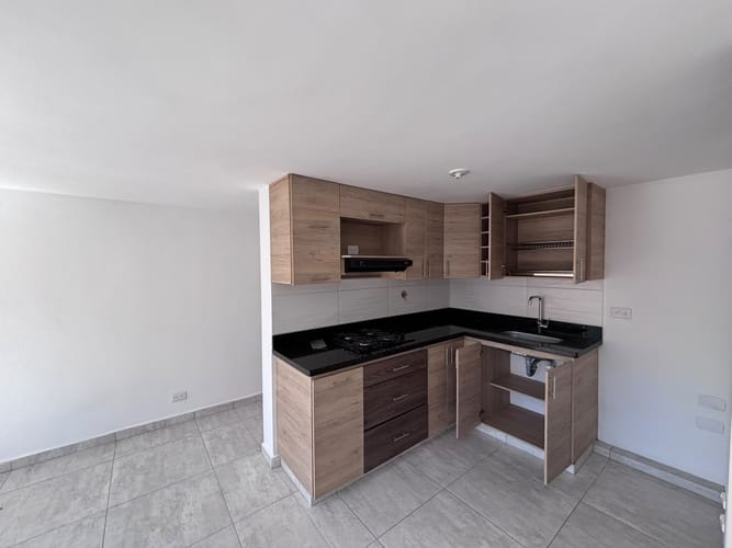 Apartamento de 3 alcobas en arriendo en Hato Viejo, Bello, 80 m² · foto 3 de 18