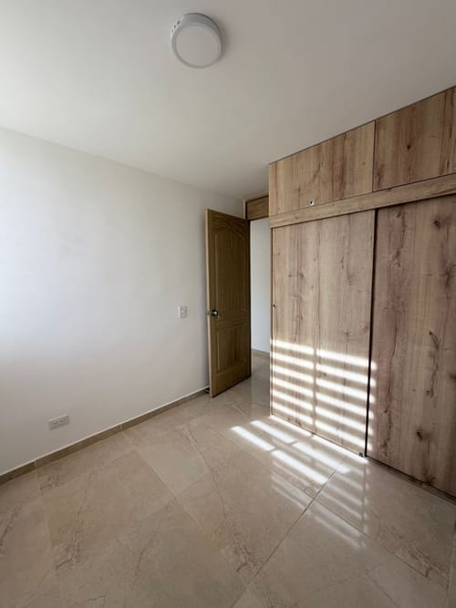 Apartamento de 3 alcobas en venta en Llano Grande, Rionegro, 55 m² · foto 4 de 14