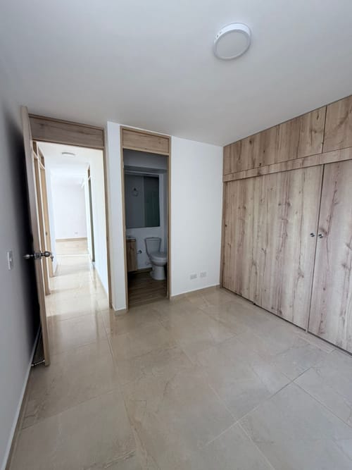 Apartamento de 3 alcobas en venta en Llano Grande, Rionegro, 55 m² · foto 10 de 14
