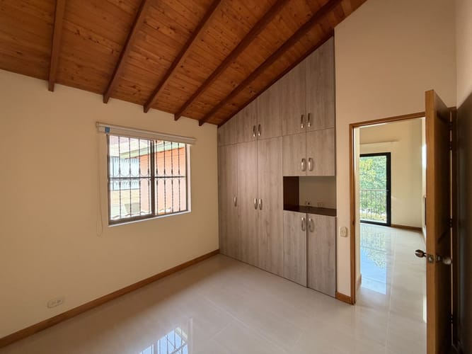 Casa de 3 alcobas en venta en Gualanday, Rionegro, 200 m² · foto 13 de 24