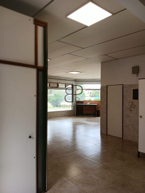 Alquiler Local Comercial 200m2 Lomas de Solymar · Photo 6