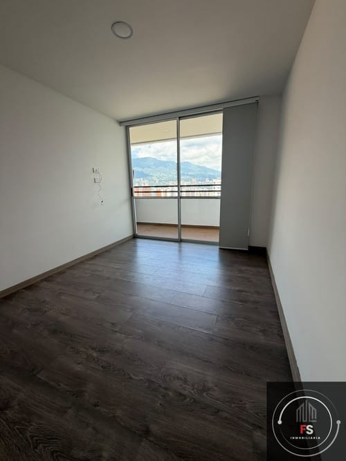 Apartamento de 2 alcobas en arriendo en Vereda La Doctora, Sabaneta, 70 m² · foto 3 de 12
