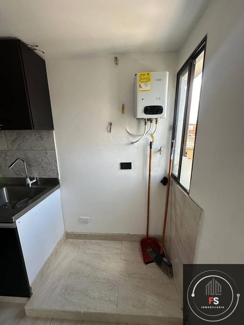 Apartamento de 1 alcoba en arriendo en La Inmaculada, Envigado, 47 m² · foto 4 de 9