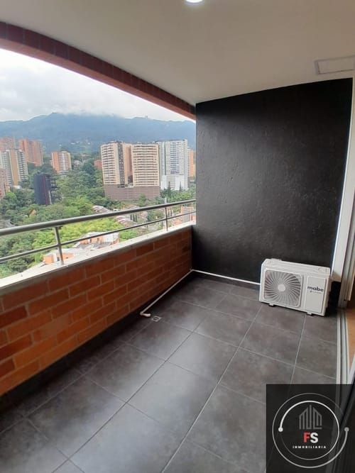 Apartamento de 3 alcobas en arriendo en La Inmaculada, Envigado, 96 m² · foto 2 de 20