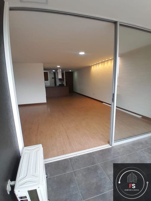 Apartamento de 3 alcobas en arriendo en La Inmaculada, Envigado, 96 m² · foto 3 de 20
