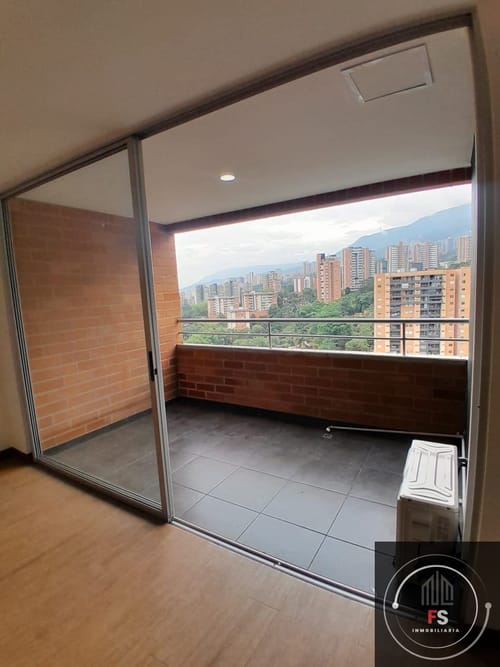 Apartamento de 3 alcobas en arriendo en La Inmaculada, Envigado, 96 m² · foto 4 de 20