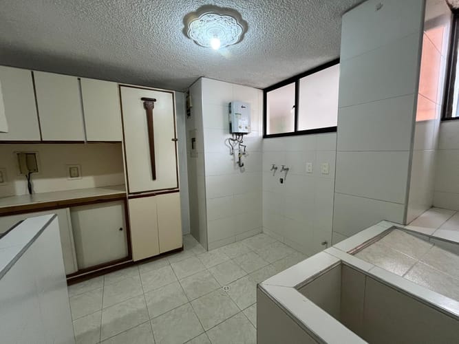Apartamento de 3 alcobas en venta en Cabecera Del Llano, Bucaramanga, 135 m² · foto 7 de 20