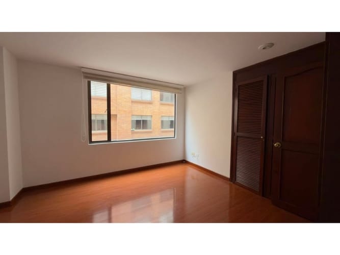 Apartamento de 2 alcobas en venta en La Carolina, Bogotá, 86 m² · foto 3 de 13