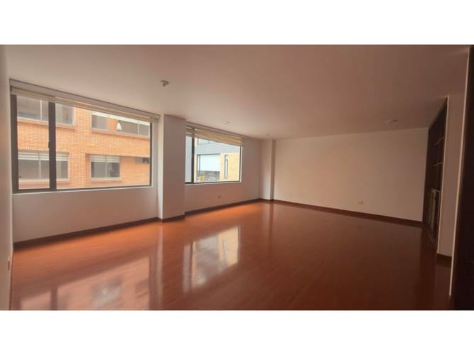 Apartamento de 2 alcobas en venta en La Carolina, Bogotá, 86 m² · foto 6 de 13