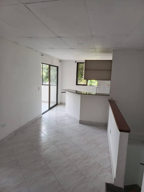 Apartamento en arriendo en El Velódromo, Medellín, 84 m² · foto 6 de 14