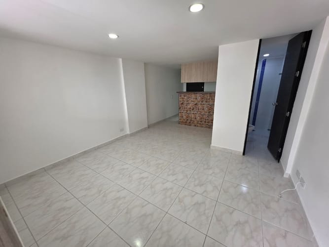 Apartaestudio en arriendo en Villa Hermosa, Medellín, 55 m² · foto 8 de 14