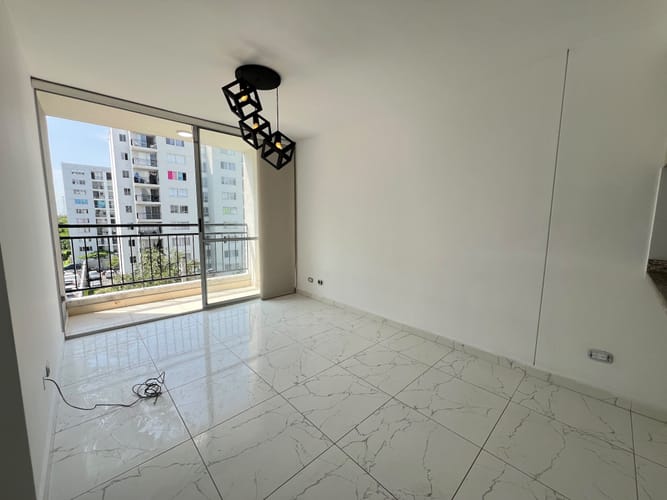 Apartamento de 2 alcobas en arriendo en Bochalema, Cali, 57 m² · foto 2 de 15