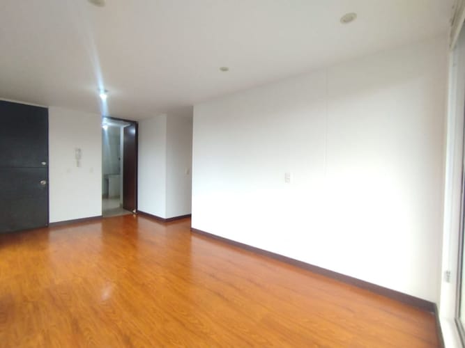 Apartamento de 3 alcobas en arriendo en El Redil, Bogotá, 88 m² · foto 5 de 17