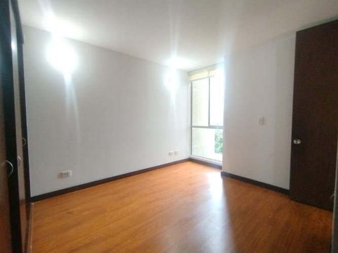 Apartamento de 3 alcobas en arriendo en El Redil, Bogotá, 88 m² · foto 8 de 17
