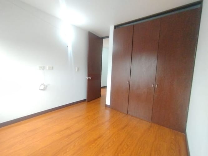 Apartamento de 3 alcobas en arriendo en El Redil, Bogotá, 88 m² · foto 11 de 17