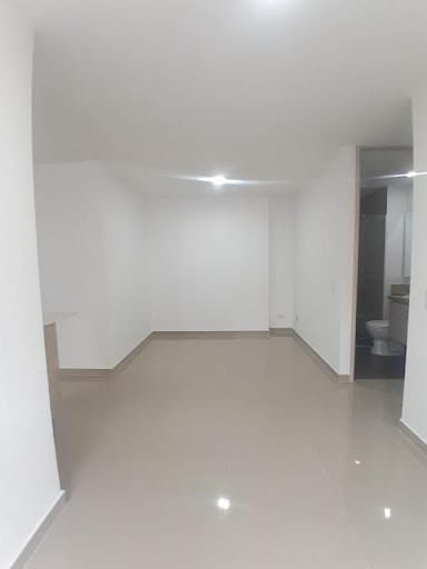 Apartamento de 3 alcobas en arriendo en Calle Larga, Sabaneta, 65 m² · foto 1 de 11