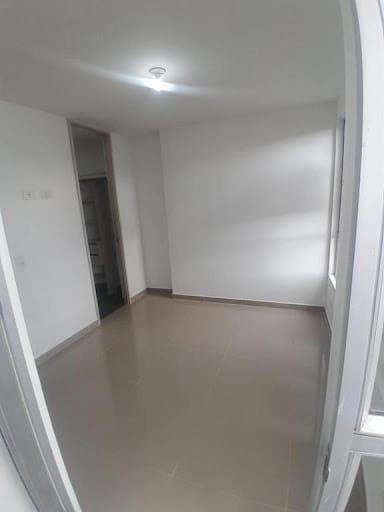 Apartamento de 3 alcobas en arriendo en Calle Larga, Sabaneta, 65 m² · foto 6 de 11
