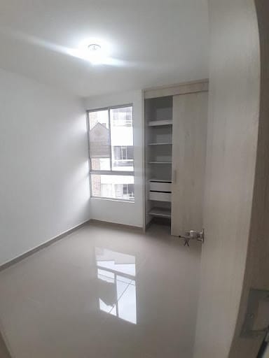 Apartamento de 3 alcobas en arriendo en Calle Larga, Sabaneta, 65 m² · foto 7 de 11