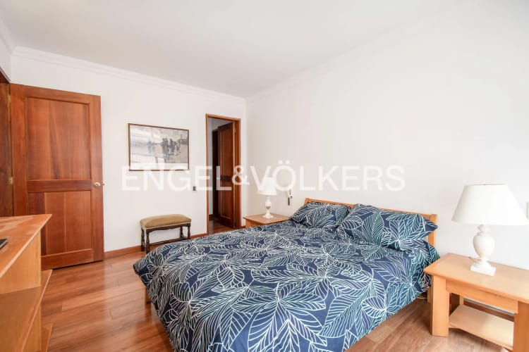 Apartamento de 2 alcobas en venta en Chicó Reservado, Bogotá, 90 m² · foto 8 de 11