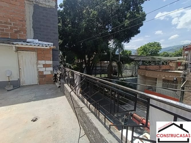 Apartamento de 2 alcobas en arriendo en Asturias, Itagüí, 40 m² · foto 15 de 17