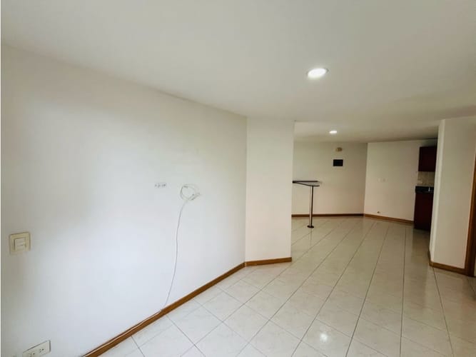 Apartamento de 1 alcoba en arriendo en Loma Del Indio, Medellín, 46 m² · foto 5 de 23