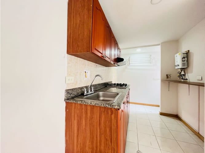 Apartamento de 1 alcoba en arriendo en Loma Del Indio, Medellín, 46 m² · foto 10 de 23