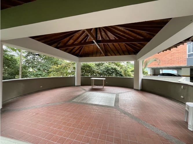 Apartamento de 1 alcoba en arriendo en Loma Del Indio, Medellín, 46 m² · foto 20 de 23