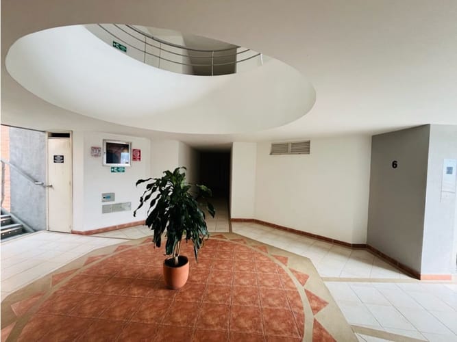 Apartamento de 1 alcoba en arriendo en Loma Del Indio, Medellín, 46 m² · foto 22 de 23