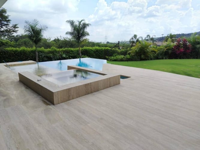 Casa de 6 alcobas en venta en Pance, Cali, 460 m² · foto 1 de 24