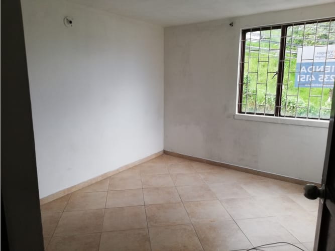 Casa de 3 alcobas en arriendo en Chipre, Manizales, 120 m² · foto 12 de 15