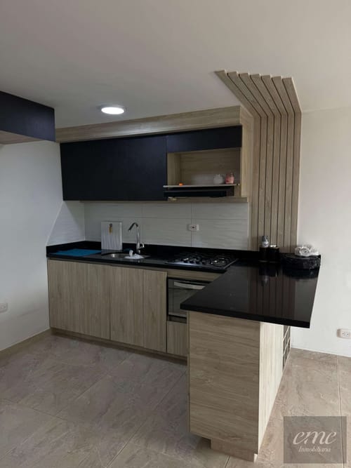 Apartamento de 3 alcobas en arriendo en San Jose, Sabaneta, 55 m² · foto 1 de 9