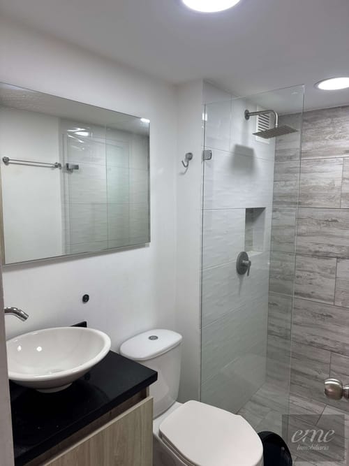Apartamento de 3 alcobas en arriendo en San Jose, Sabaneta, 55 m² · foto 4 de 9