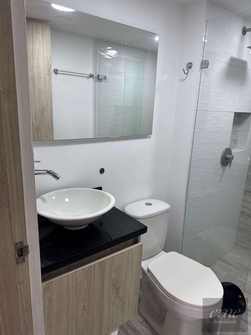 Apartamento de 3 alcobas en arriendo en San Jose, Sabaneta, 55 m² · foto 7 de 9