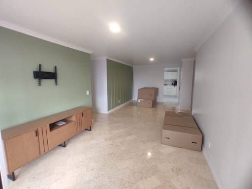 Apartaestudio en arriendo en San Lucas, Medellín, 120 m² · foto 2 de 17