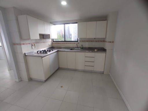 Apartaestudio en arriendo en San Lucas, Medellín, 120 m² · foto 5 de 17