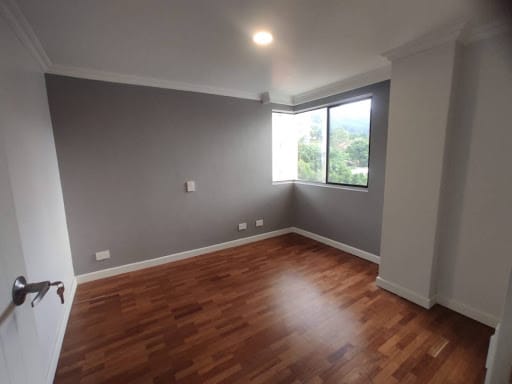Apartaestudio en arriendo en San Lucas, Medellín, 120 m² · foto 6 de 17
