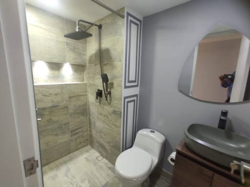 Apartaestudio en arriendo en San Lucas, Medellín, 120 m² · foto 13 de 17